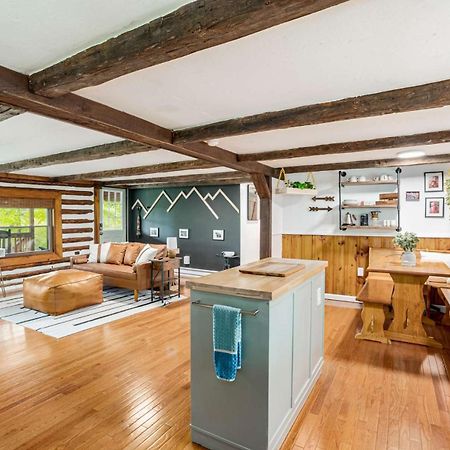 Modernized Log Cabin W Hot Tub Fire Pit & Views Berkeley Springs Buitenkant foto
