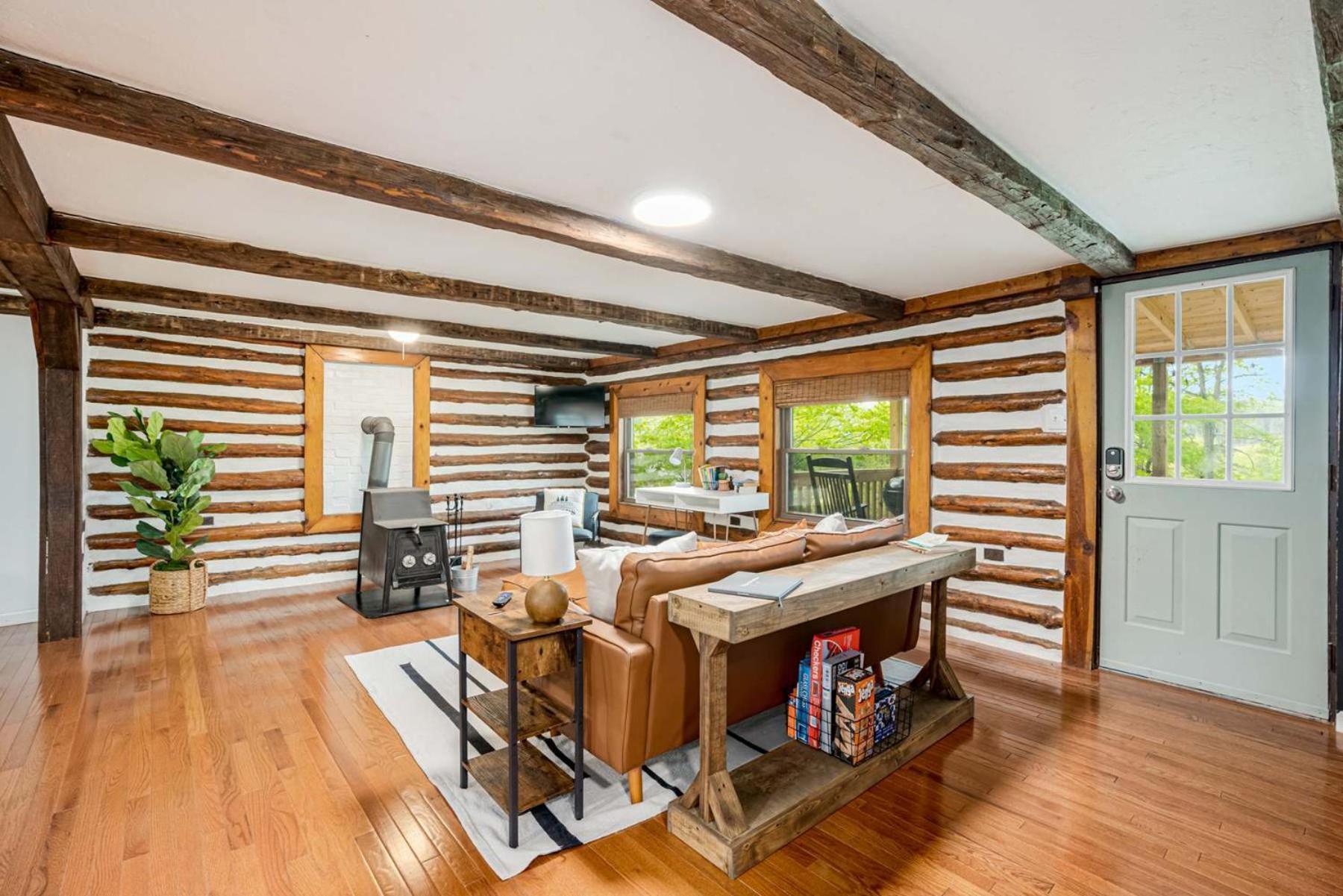 Modernized Log Cabin W Hot Tub Fire Pit & Views Berkeley Springs Buitenkant foto